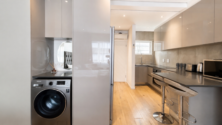 1 Bedroom Property for Sale in Mouille Point Western Cape